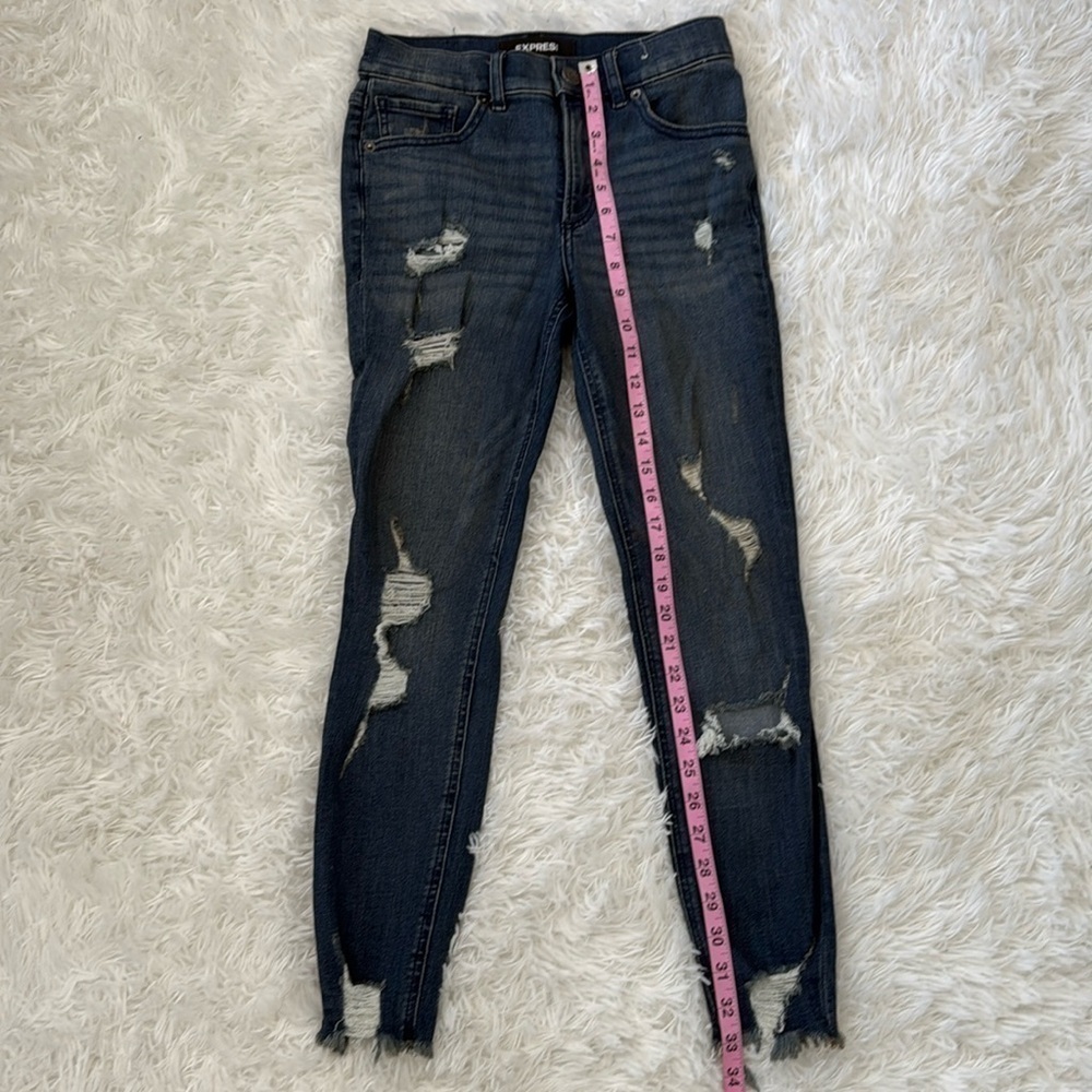 Express stretchy jeans